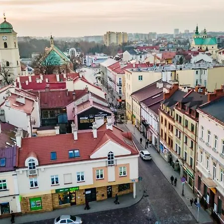 Pod Ratuszem *